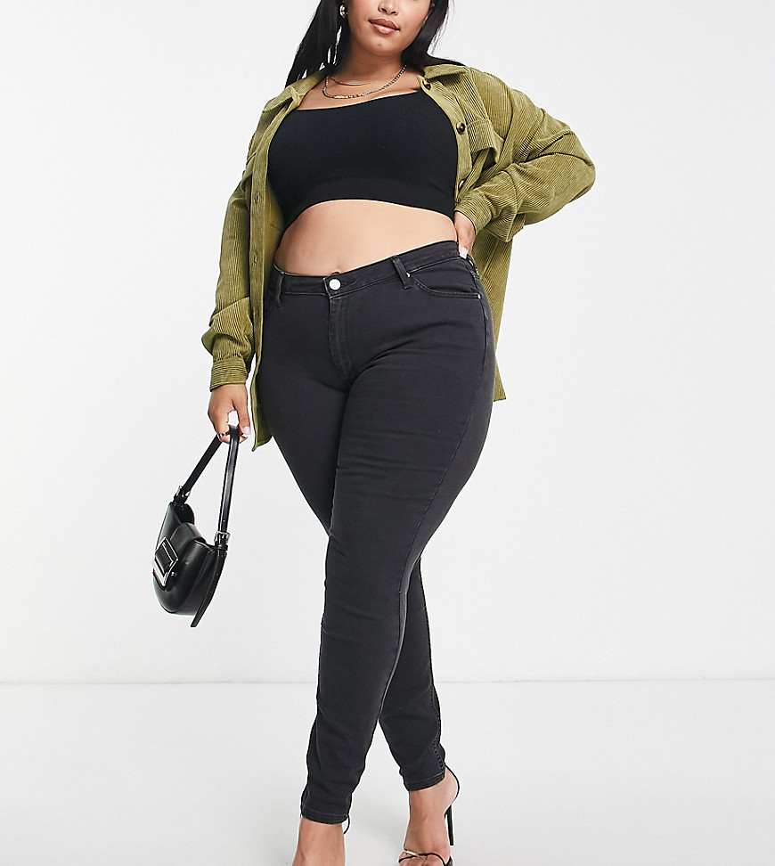 Curve %26 Plus Size by Lee Plus It’s all in the jeans High rise Belt loops Five pockets Skinny fit