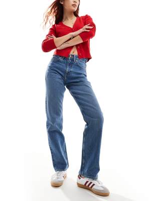 Lee Lee Rider classic straight fit jeans in mid wash-Blue