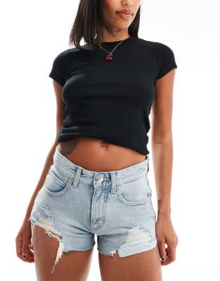 Lee - Rider - Jeans-Shorts in Hellblau mit Abnutzungsdetails