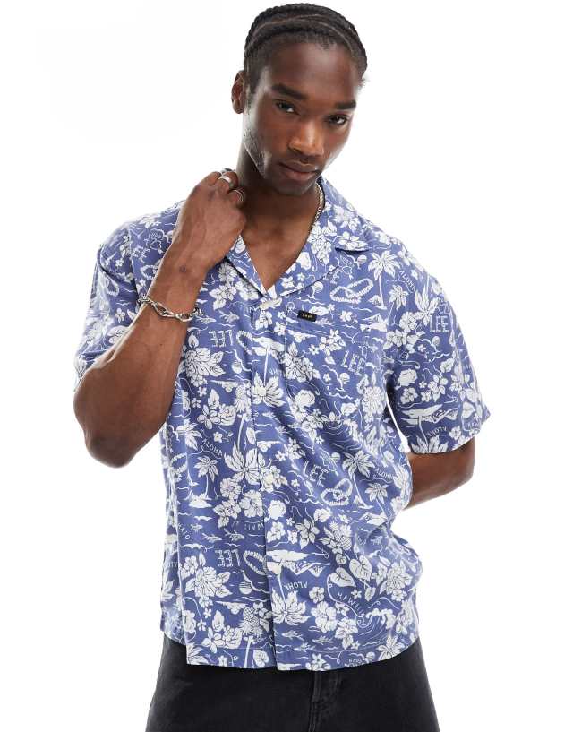 Lee - short sve revere collar floral print shirt in mid blue