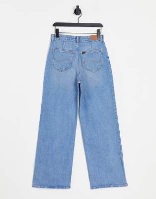 The Skinny Jean Is Dead: The Denim Styles You Need In 2022 | Atelier ...