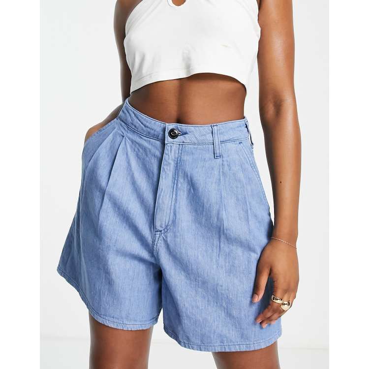 Lee store pleated shorts