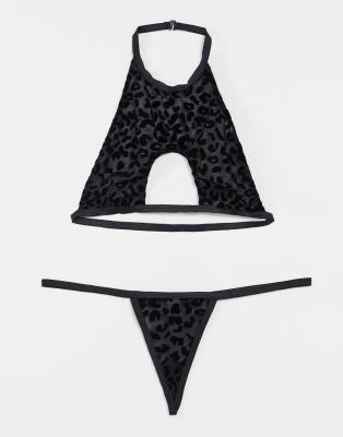 Leg Avenue leopard lingerie set with underboob detail in black