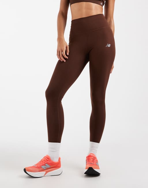 Leggings de 25" marrón oscuro de talle alto Harmony de New Balance, 5 de 5