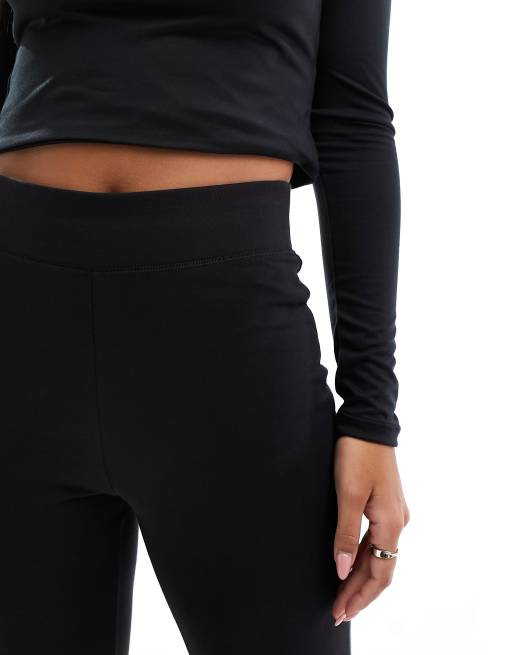 Leggings de campana negros de talle alto de Nike Air, 2 de 5