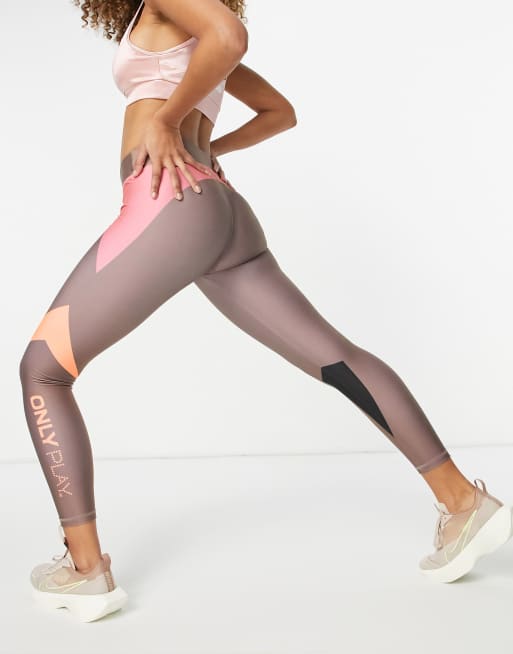 Leggings deportivos capri con diseño color block Performance de Only Play (parte de un conjunto)