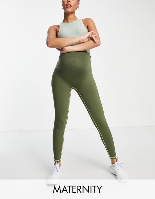 Leggings deportivos caquis de talle alto con detalle en contraste de Love & Other Things Maternity