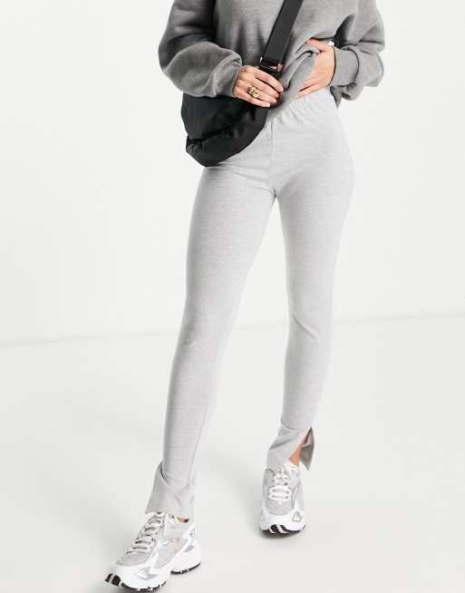 Leggings grises con abertura delantera de Rebellious Fashion | ASOS