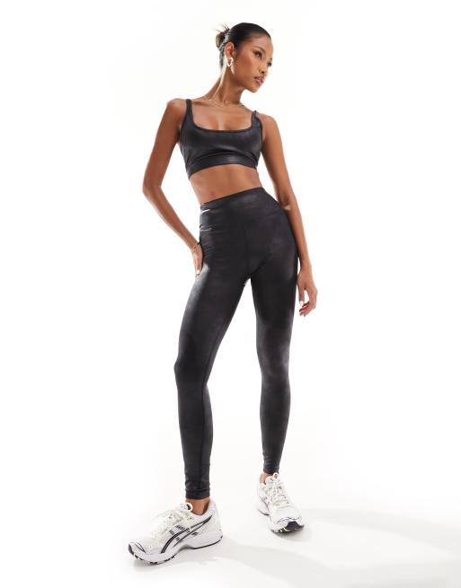 Leggings negros deportivos de tejido efecto cuero craquelado de 4505