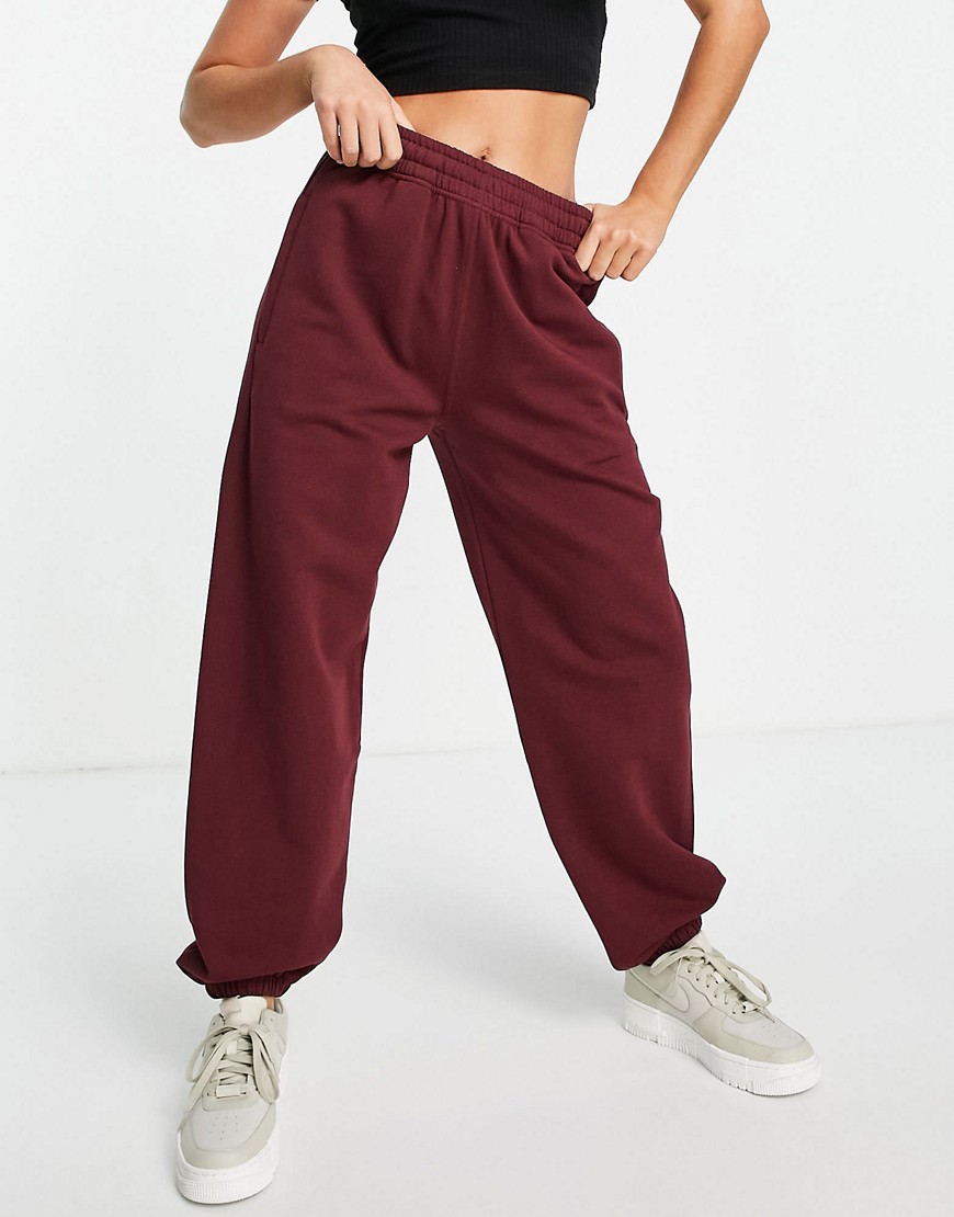 Les Girls Les Boys loose fit sweatpants in burgundy-Red