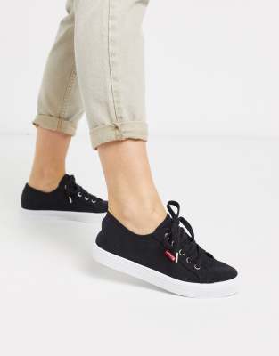 black levi trainers