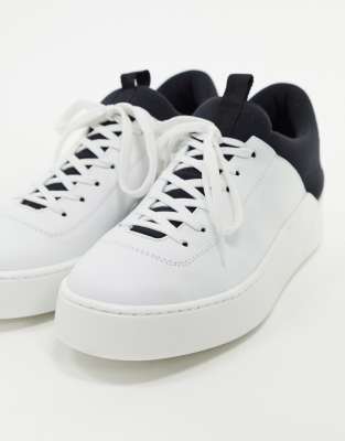 white levi trainers