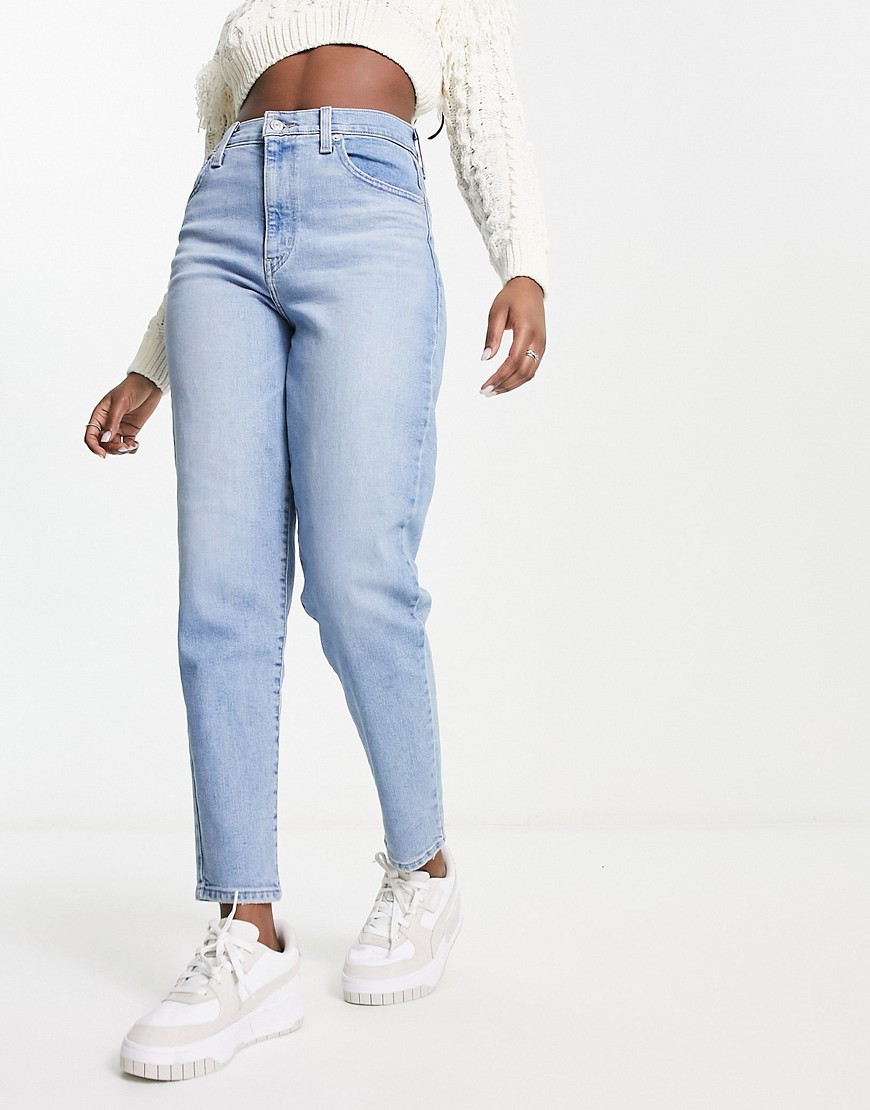 Levi’s high waisted mom jean in mid wash blue