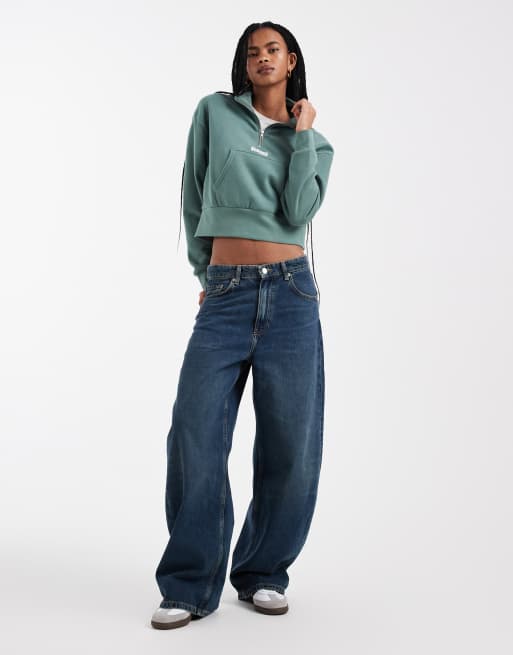Levi's 1/4 zip logo sweatshirt in dark green, 2 of 4
