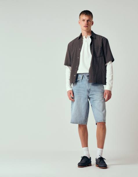 Levi's – 470 – Mörkblå, tvättade, baggy jeansshorts - view 1