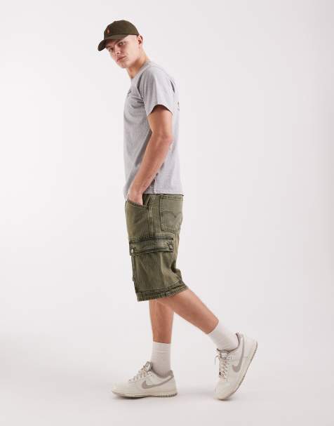 Levi's 478 baggy cargo denim shorts in khaki - view 1