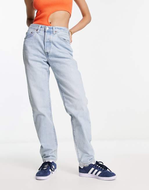 Levi's light wash jeans on sale womens