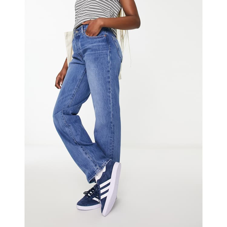 Levi's 501 90s jeans in mid wash blue