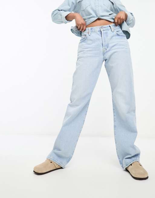 Levi's 501 '90s straight fit jeans in light blue wash, 4 of 5