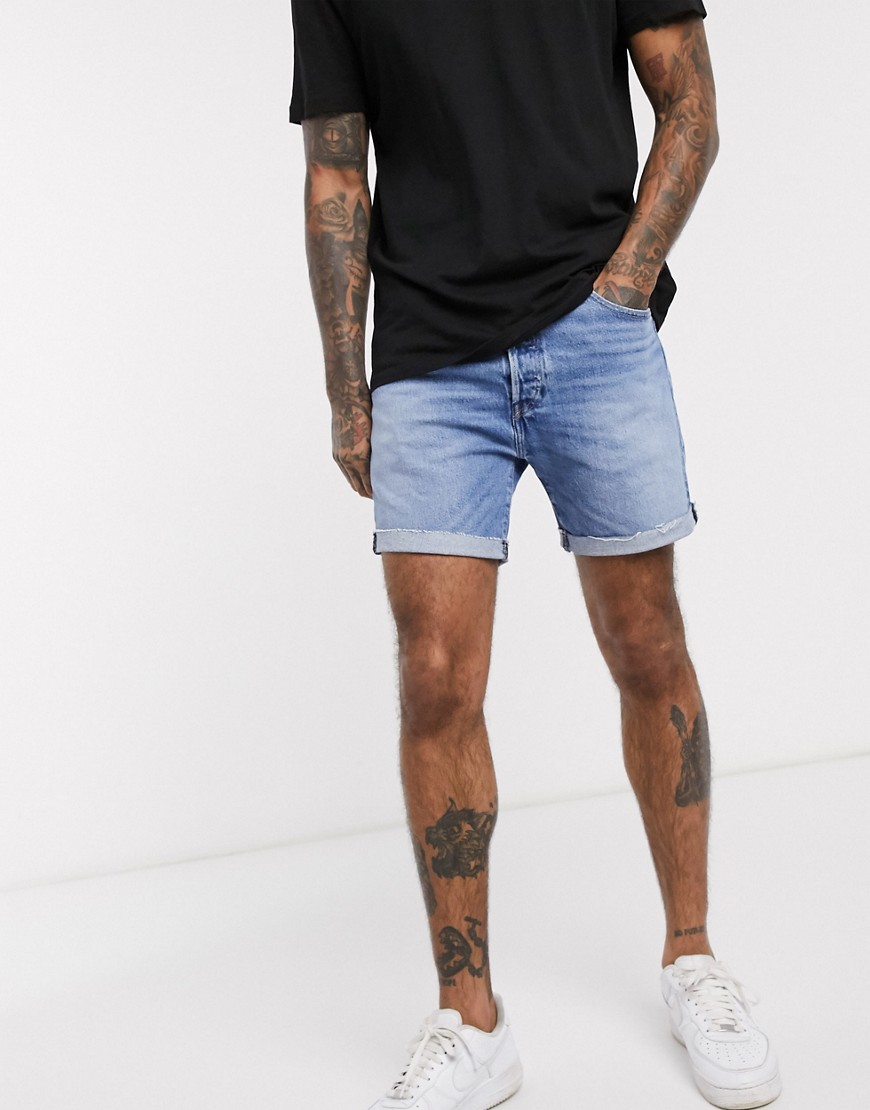 Levi's 501 93 – Mellantvättade jeansshorts i rak modell med råskuren fåll-Blå