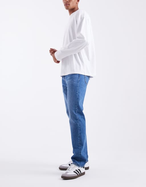 Levi's 501 '93 relaxed straight jeans in mid wash , 3 of 5