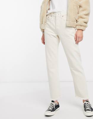 levi's cropped white jeans