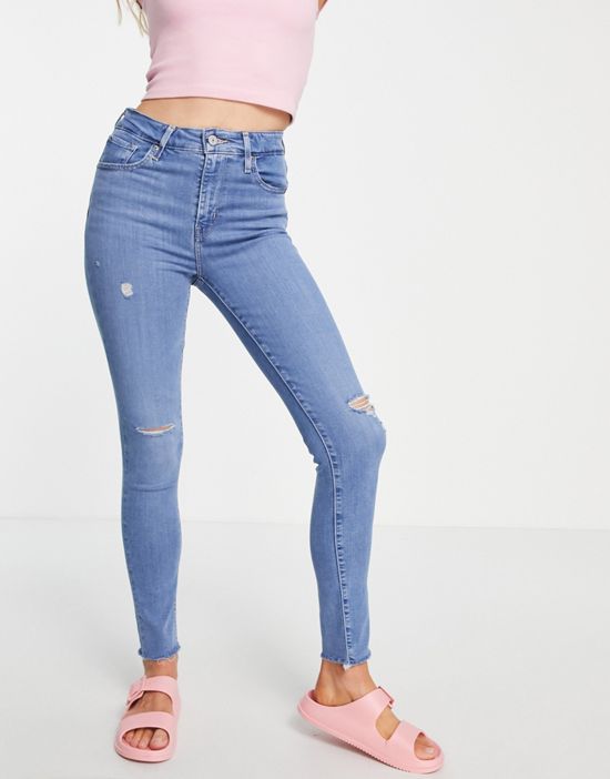 https://images.asos-media.com/products/levis-501-crop-jeans-in-blue/201836086-2?$n_550w$&wid=550&fit=constrain