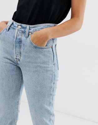 levi's 501 crop jean in light wash