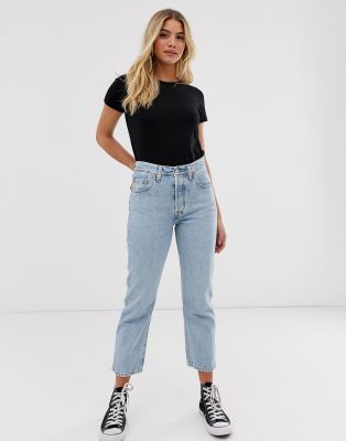 levi's 501 light wash indigo denim crop jeans