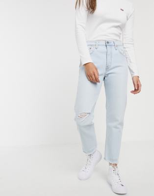 Levi's 501 crop jeans in lightwash blue 