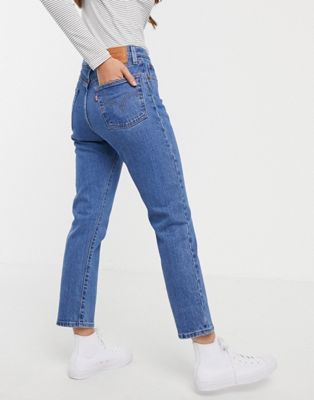 Levi's 501 crop jeans in midwash blue 