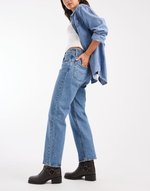 Levi's 501 crop straight jeans in washed blue , 2 of 5