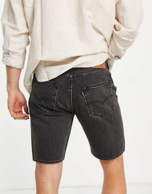 Levis 501 Denim Shorts in verwaschenem Schwarz mit Saum ASOS