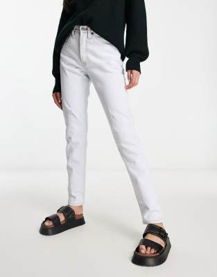 Levi's - 501 - Eng geschnittene Jeans in heller Waschung-Weiß