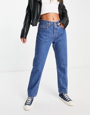 Levi's 501 high rise straight leg crop jeans in mid wash | ASOS