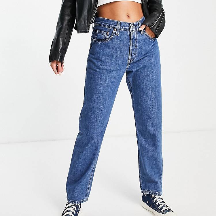 Levi's 501 high rise straight leg crop jeans in mid wash | ASOS