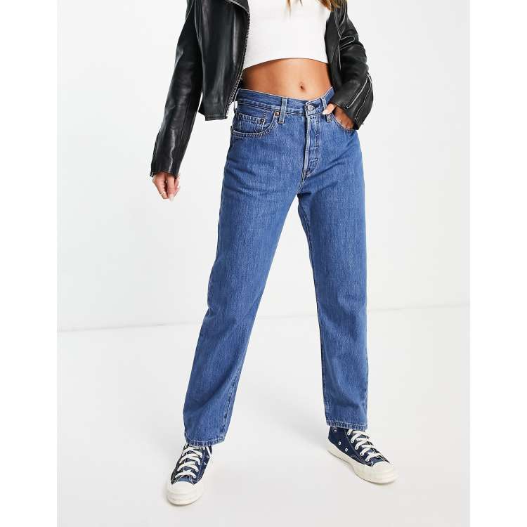 Levi's 501 high rise straight leg crop jeans in mid wash | ASOS