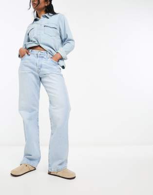 Levi's - 501 - Jeans mit geradem Schnitt in verwaschenem Hellblau im Stil der 90er