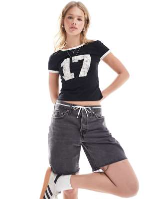 Levi's - 501 - Jeans-Shorts in schwarzer Waschung im Stil der 90er