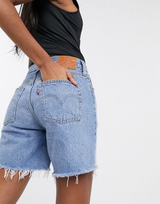 Levi's 501 mid thigh shorts in midwash 
