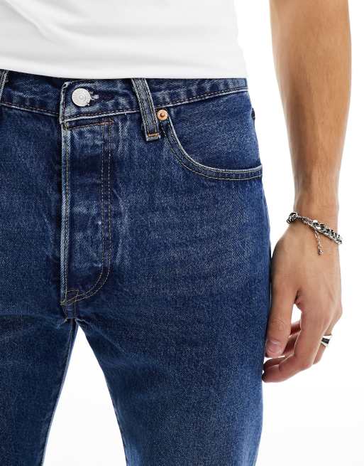 Levi's 501 Original straight jeans in mid blue, 2 of 5
