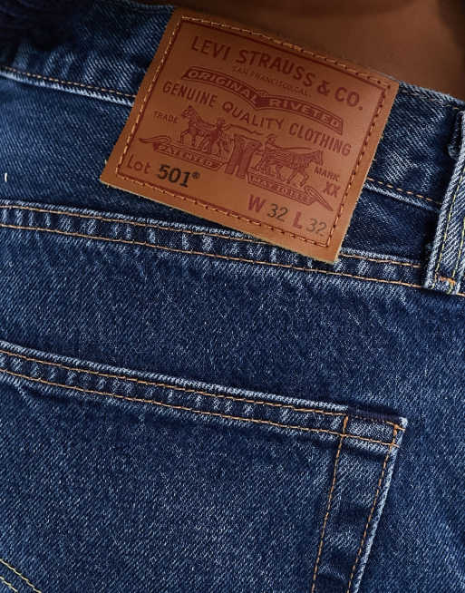 Levi's 501 Original straight jeans in mid blue, 4 of 5