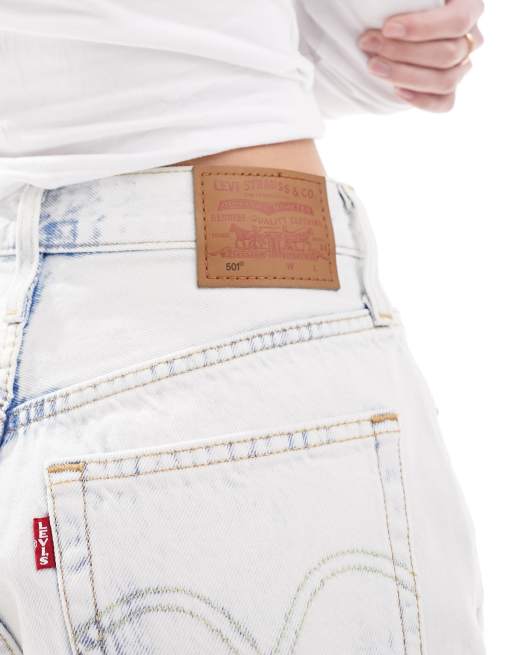 Levi's - 501 original - Super lyseblå denimshorts, 4 af 5
