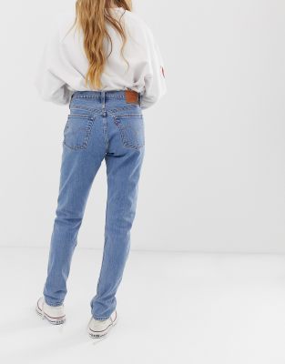 levi's tapered mom jeans