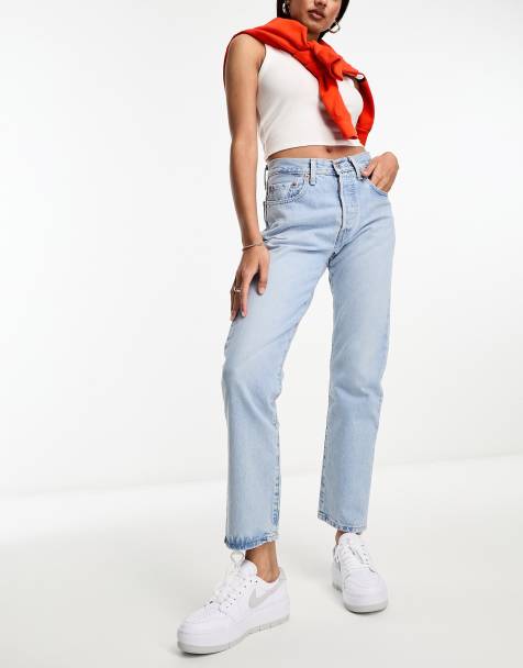 Levi's 501 straight fit crop jeans in light blue wash - view 1
