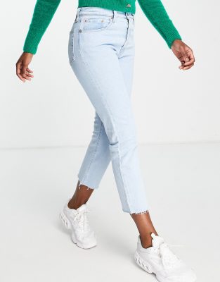 Levi's 501 straight fit crop jeans in light wash | ASOS