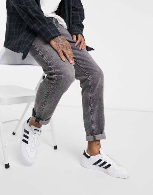 Levi's – 502 – Svarta, stentvättade, avsmalnande jeans med normal passform, 2 av 4