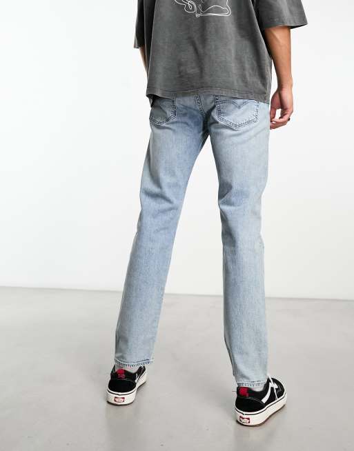 Levi's 501 2024 tapered boyfriend jeans