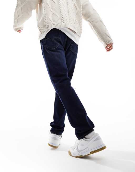 Levi's 502 - Toelopende jeans in donker marineblauwe wassing