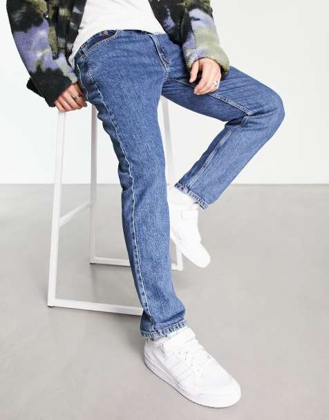 Levi's - 502 - Toelopende jeans in middenblauwe wassing - view 1